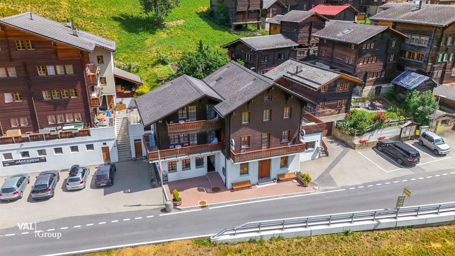Edificio residenziale / commerciale