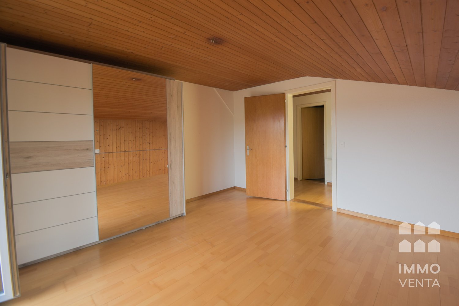 Appartement mansardé de 2 ½ pièces
