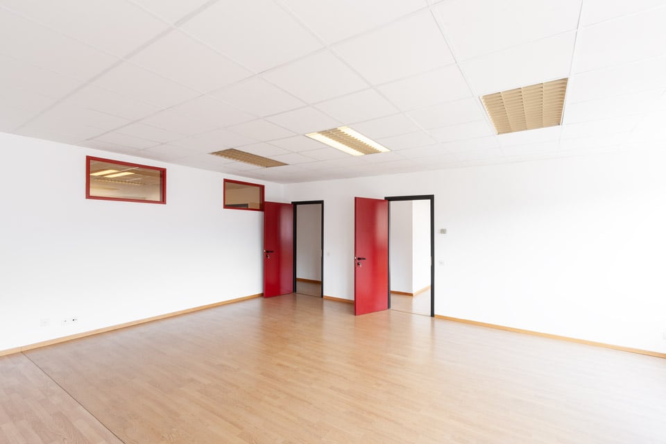 140m² office
