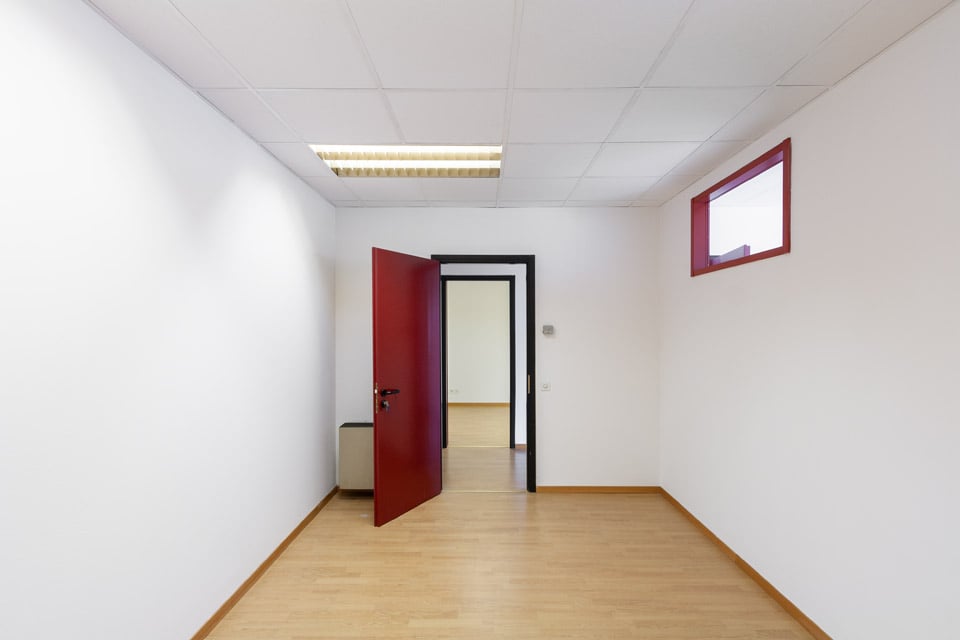 140m² office