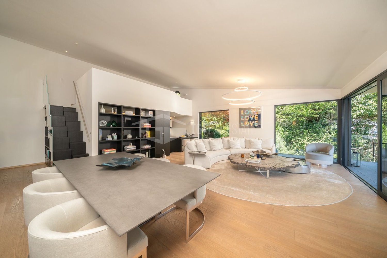 4 rooms attic flat