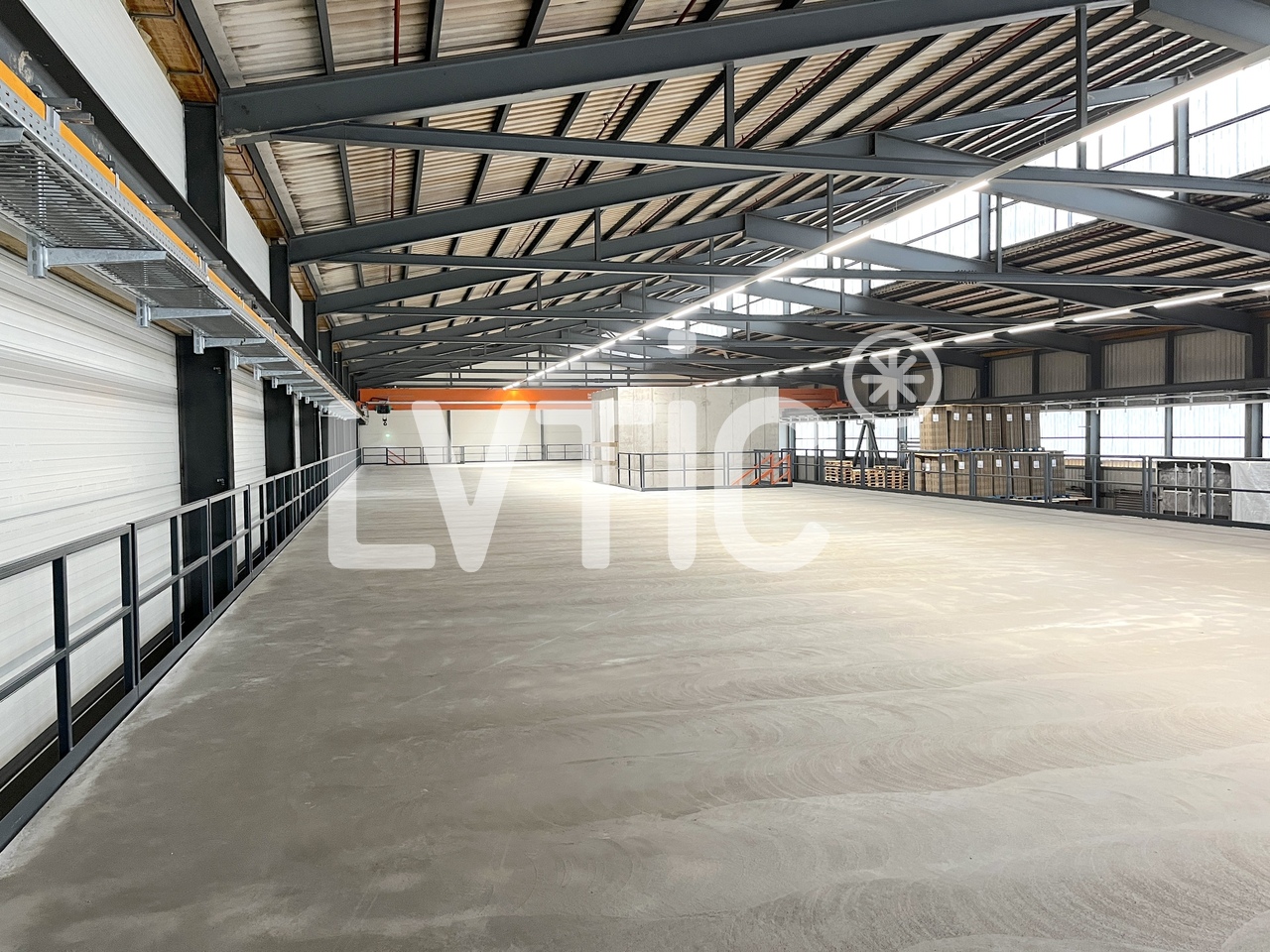1000m² storage room