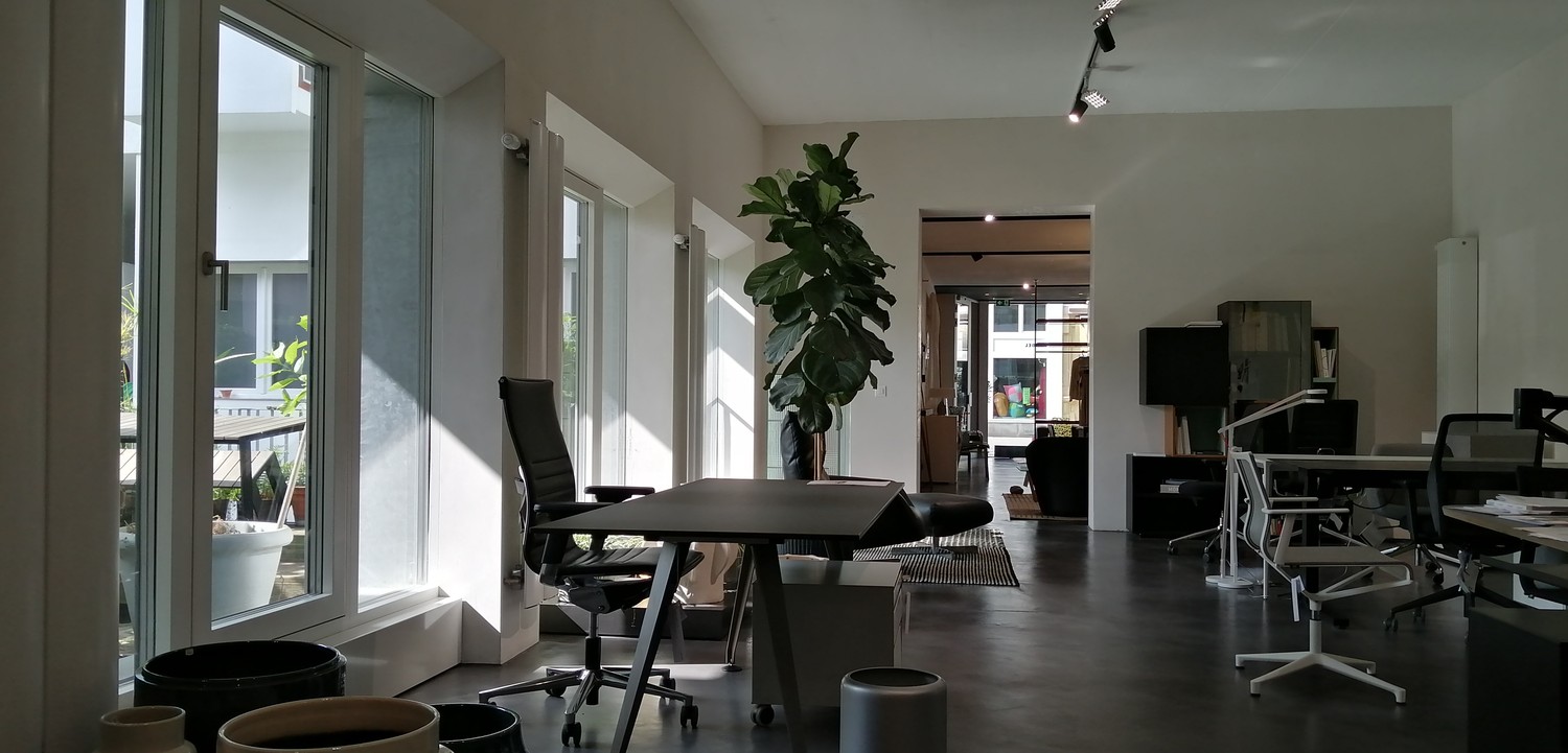 255m² commercial