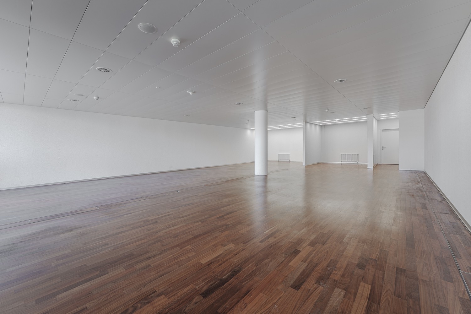 165-272m² office