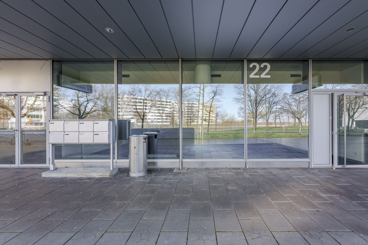 165-272m² office