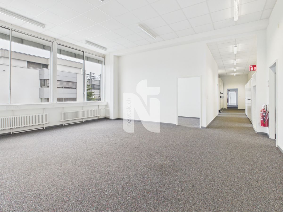 400m² office