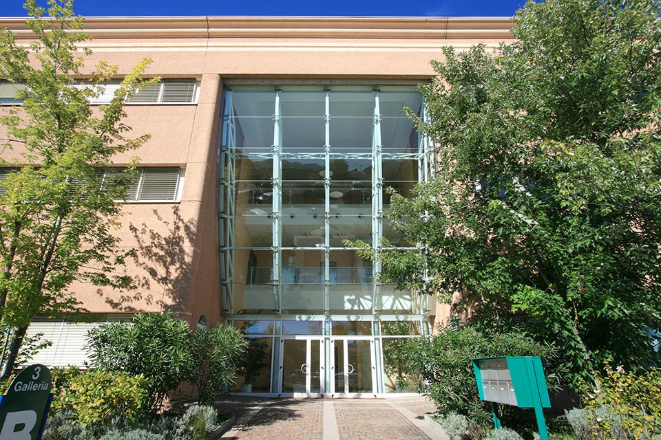 1162m² office