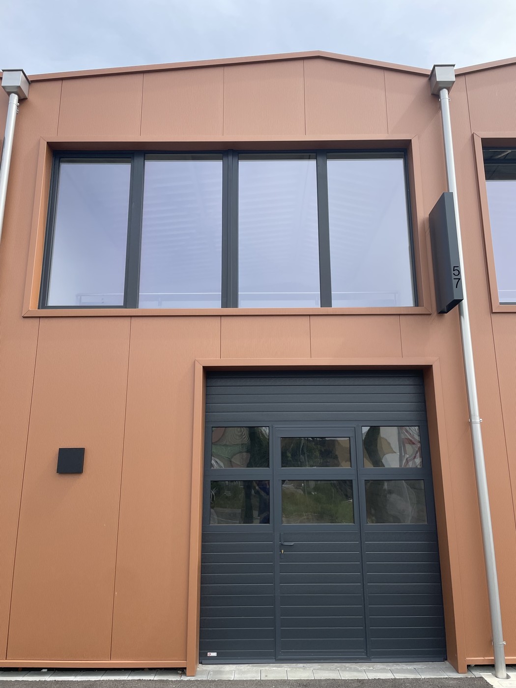 110-110m² Gewerbe