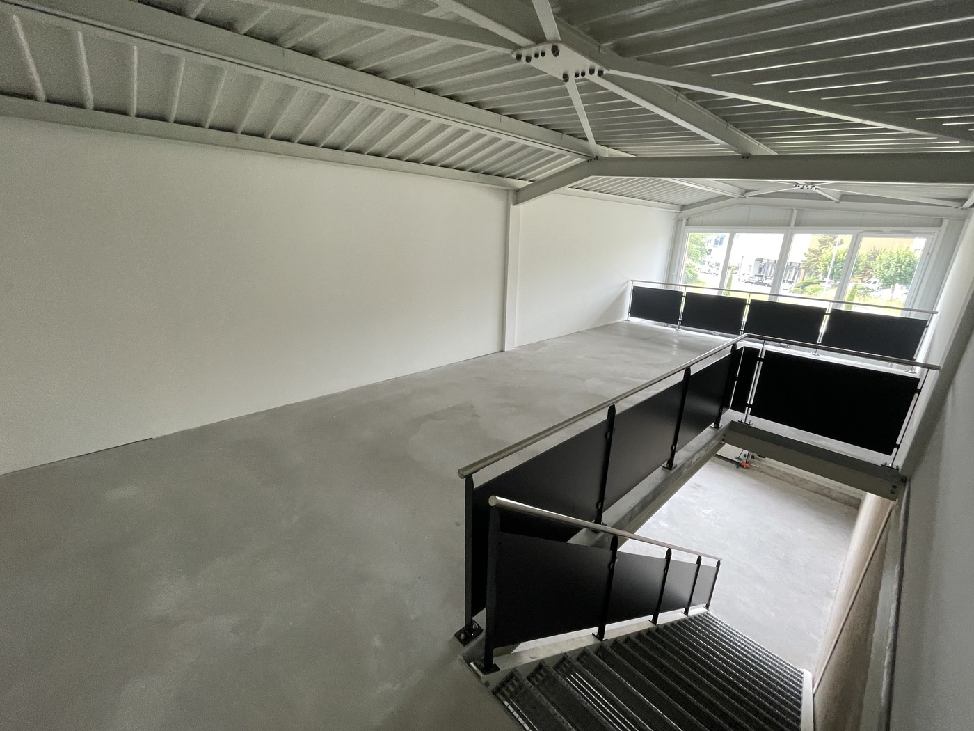 110-110m² Gewerbe