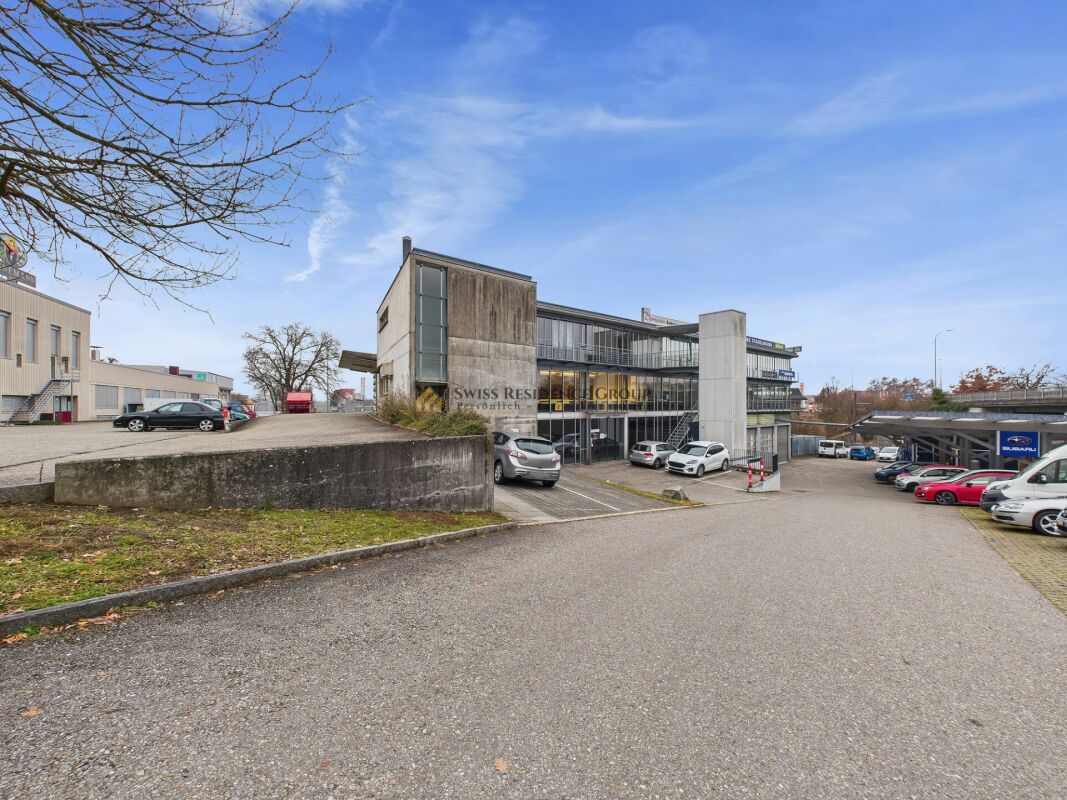 368m² commerciale