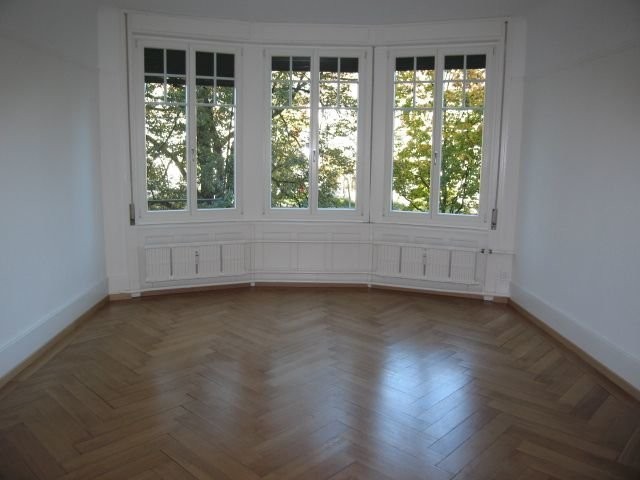5 rooms apartment