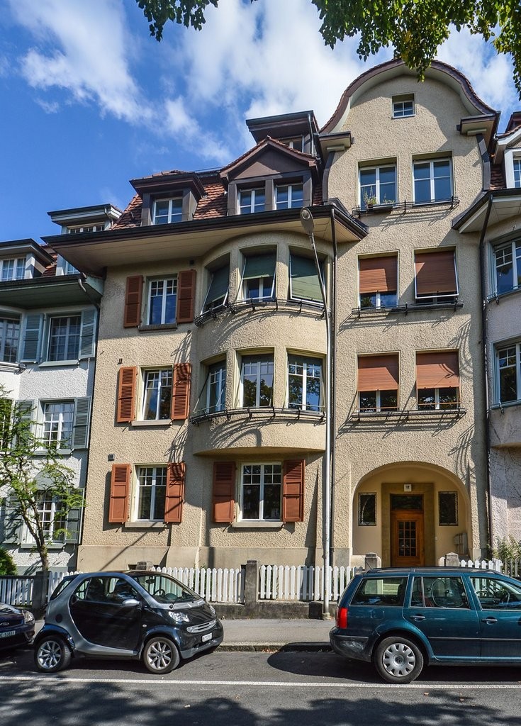 5 rooms apartment