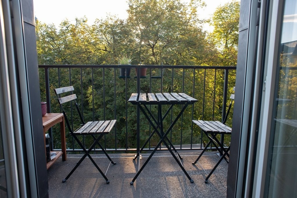 5 rooms apartment