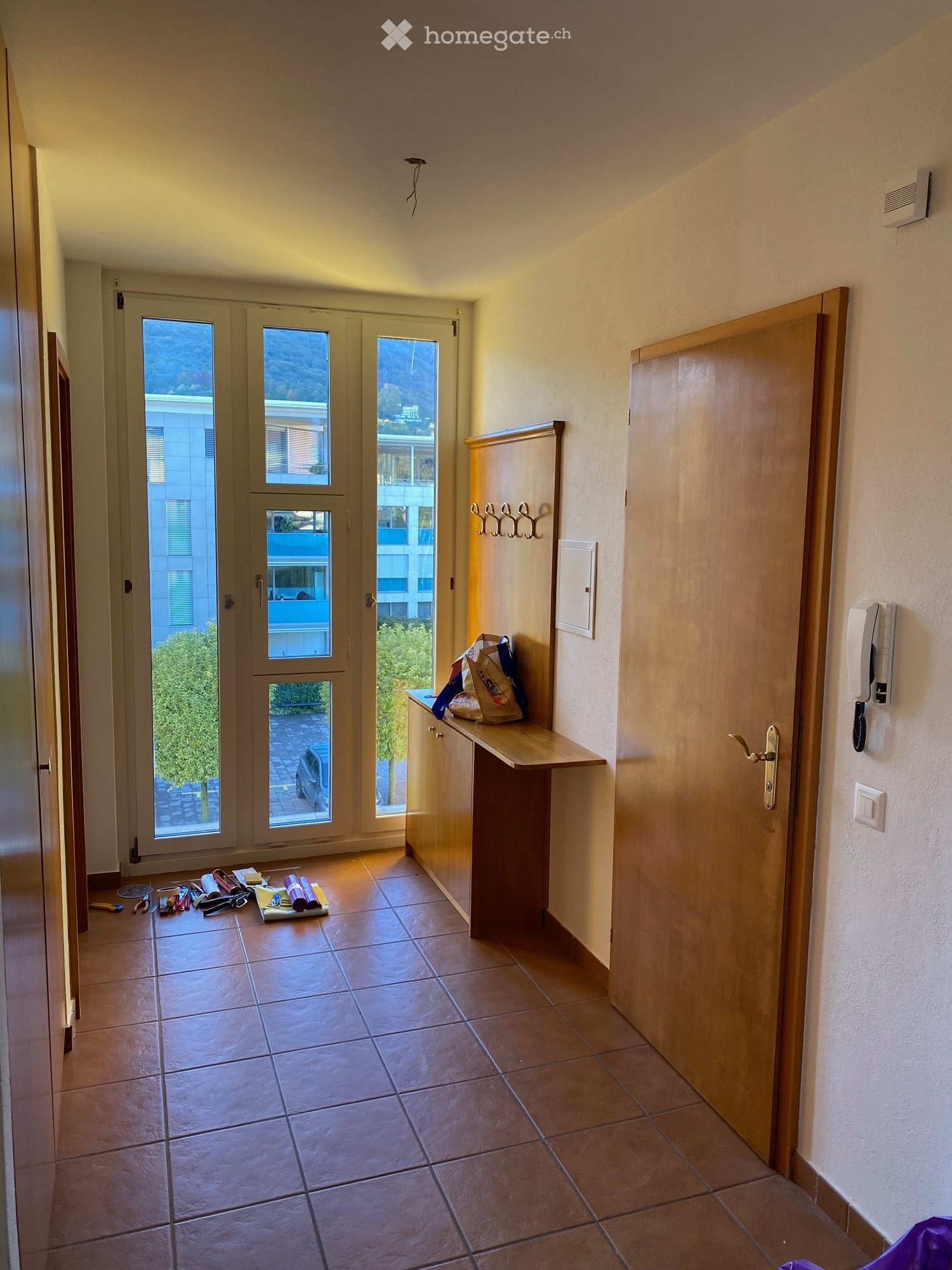 5 rooms apartment