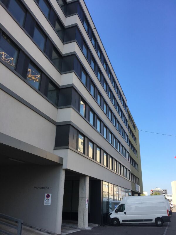699m² commercial