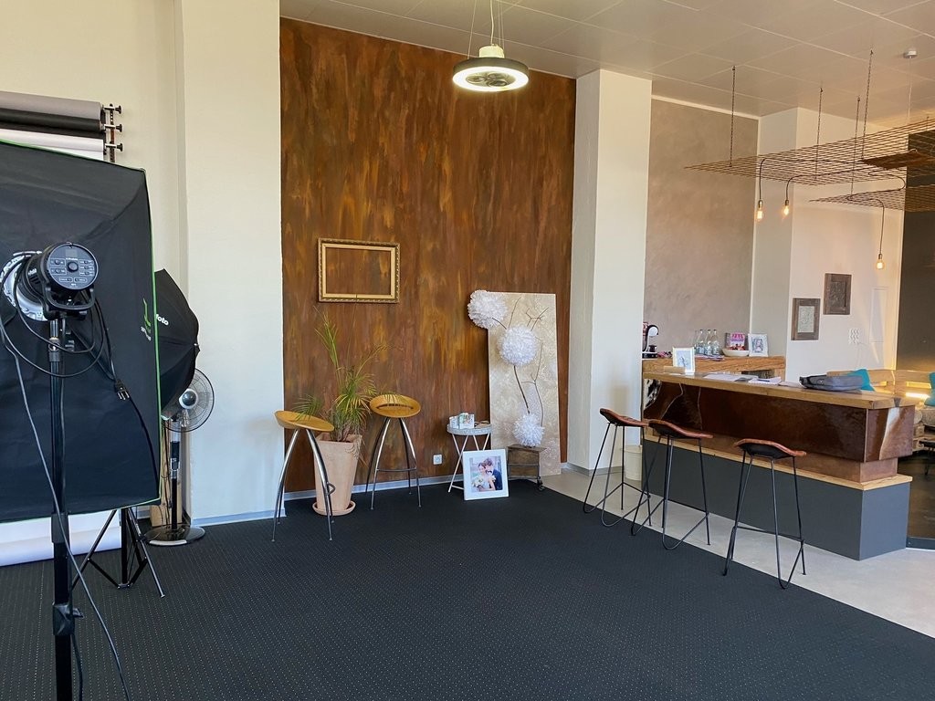 151m² commercial