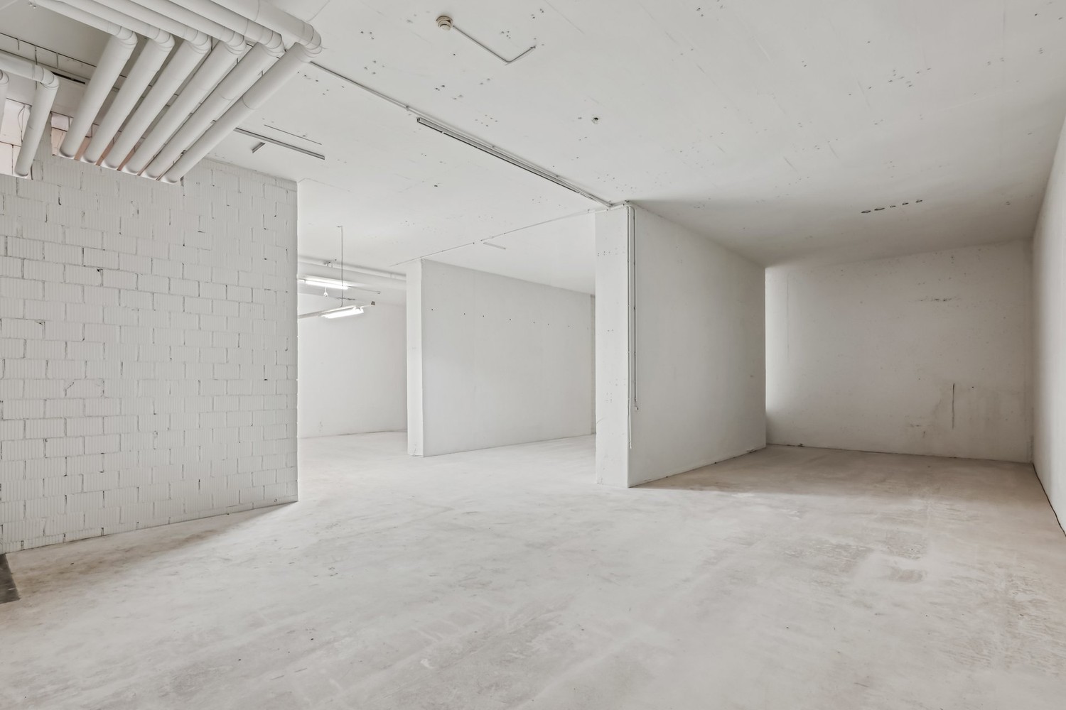 210m² hobby room