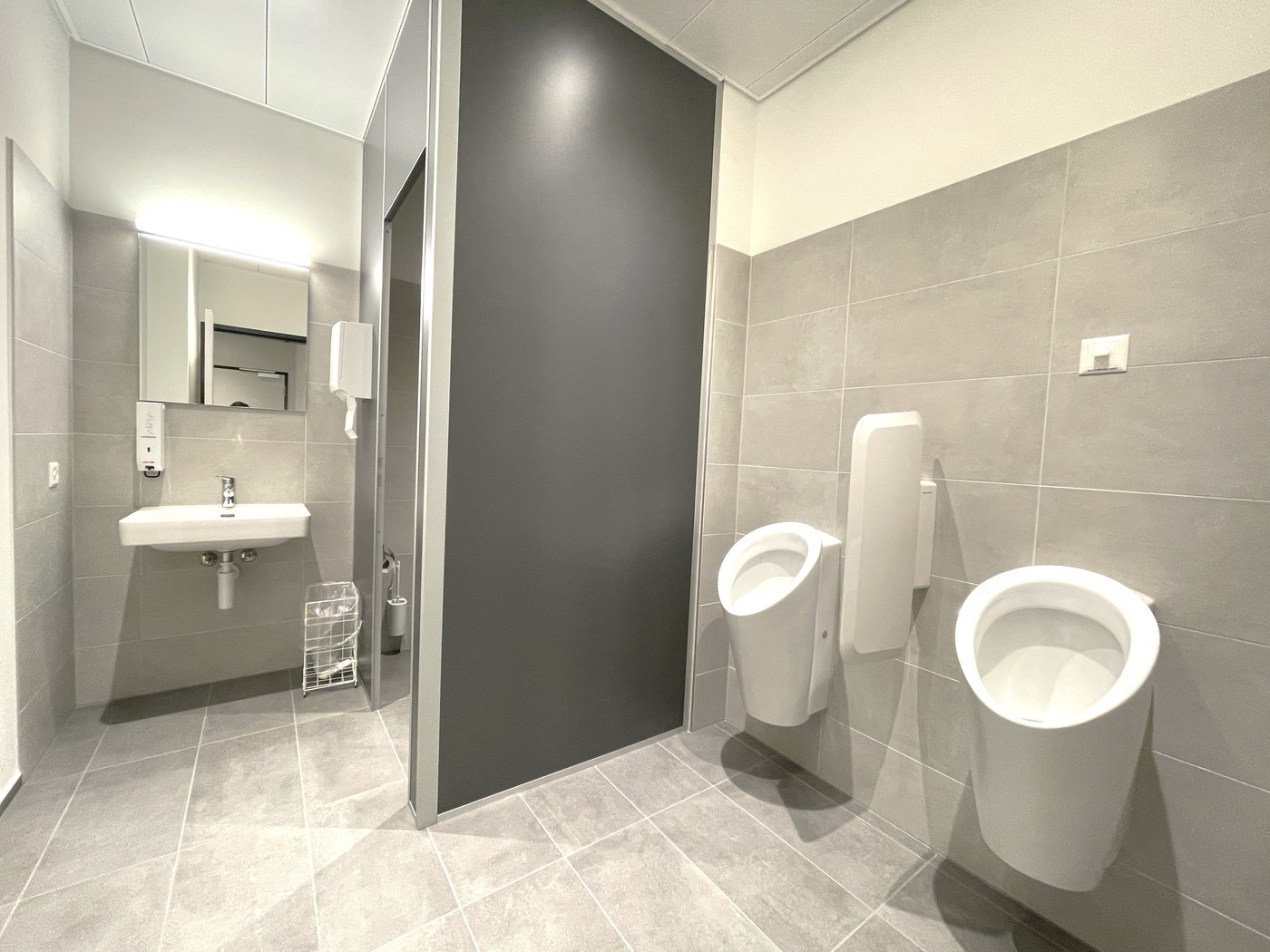 197m² commercial