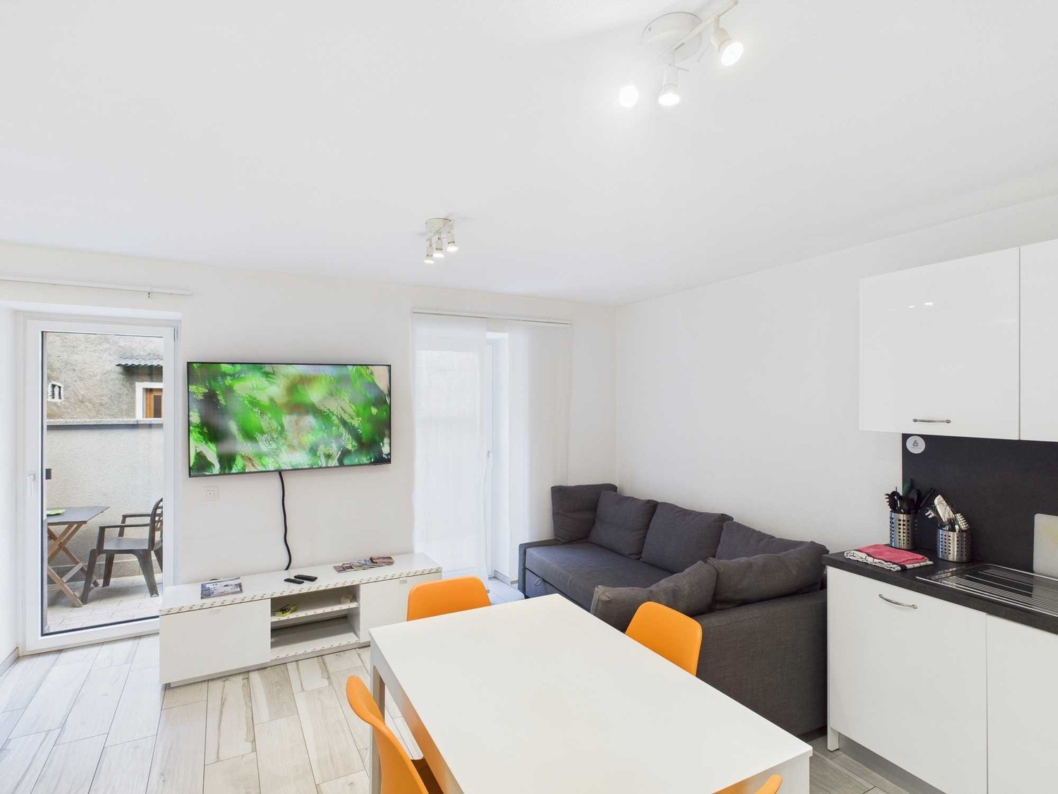 2 ½ rooms apartment