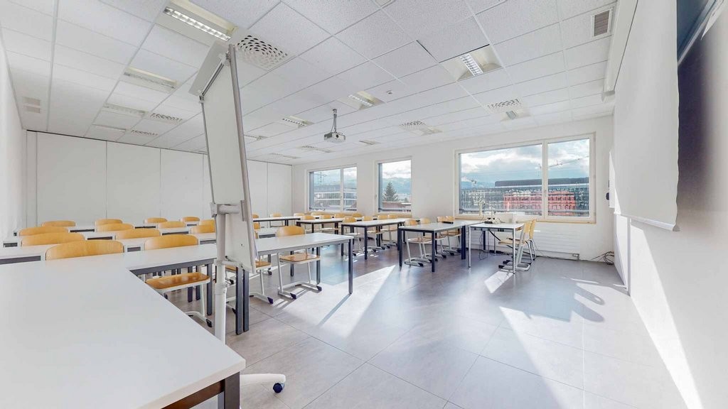 462m² office