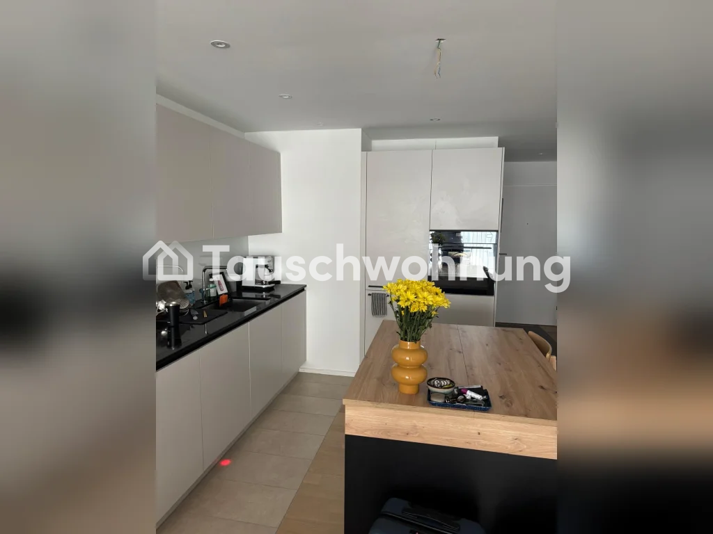Appartement de 2 ½ pièces

Proposant un appartement de 2,5 pièces à Zurich, District 3. 80 sq. meters, bâtiment neuf achevé en avril 2025, je suis le premier locataire de l'unité. Grand balcon, lave-linge et sèche-linge privés, espace de stockage supplémentaire en cave, ascenseur dans l'immeuble. Un