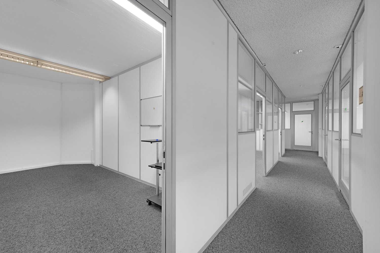 793m² commerciale