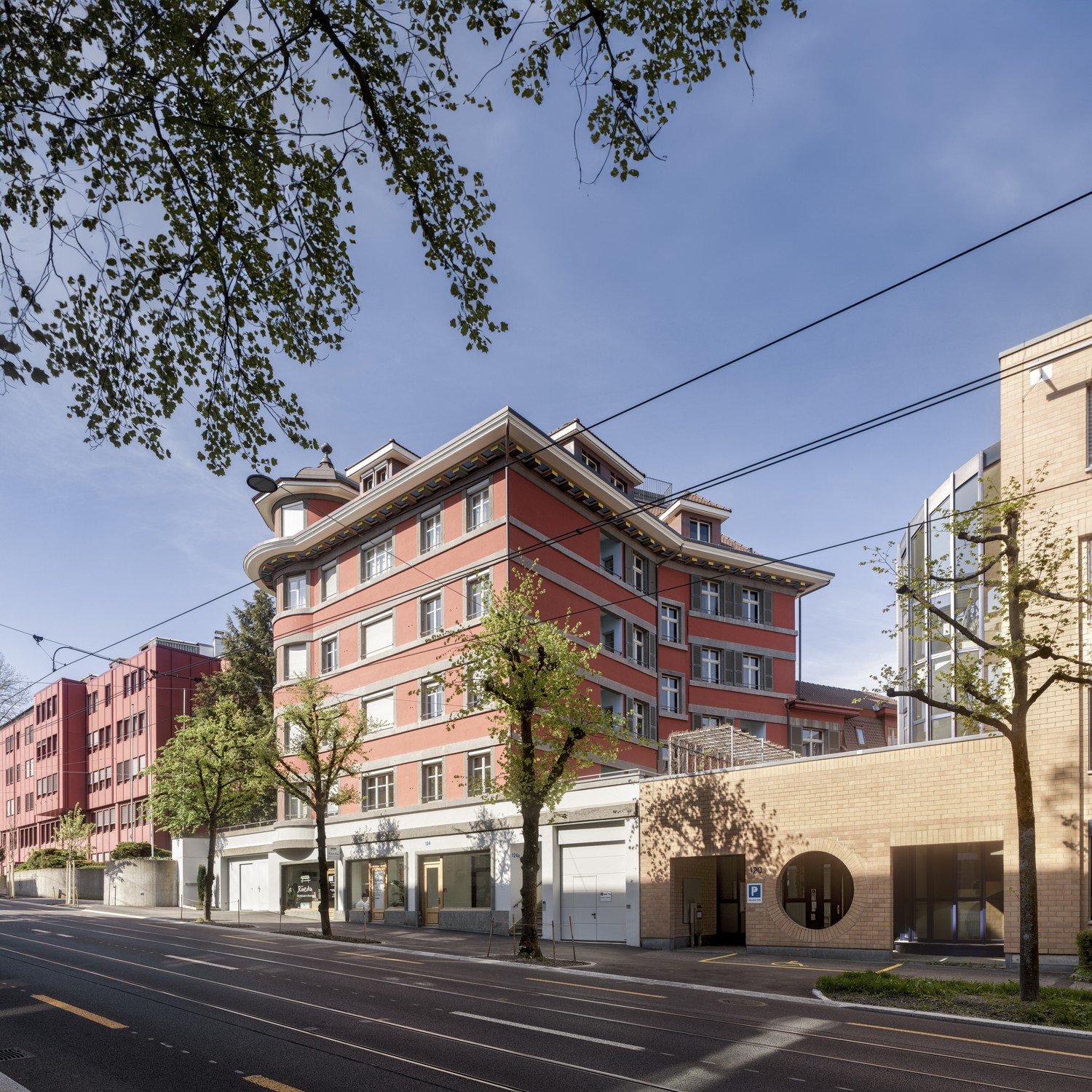 78m² commercial