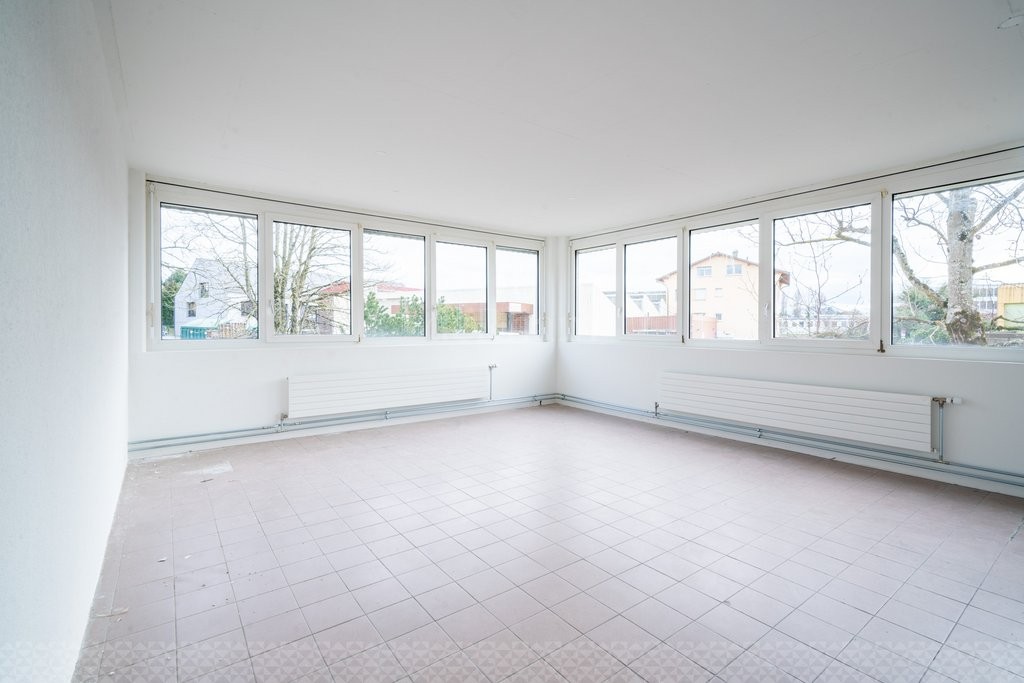 191m² office