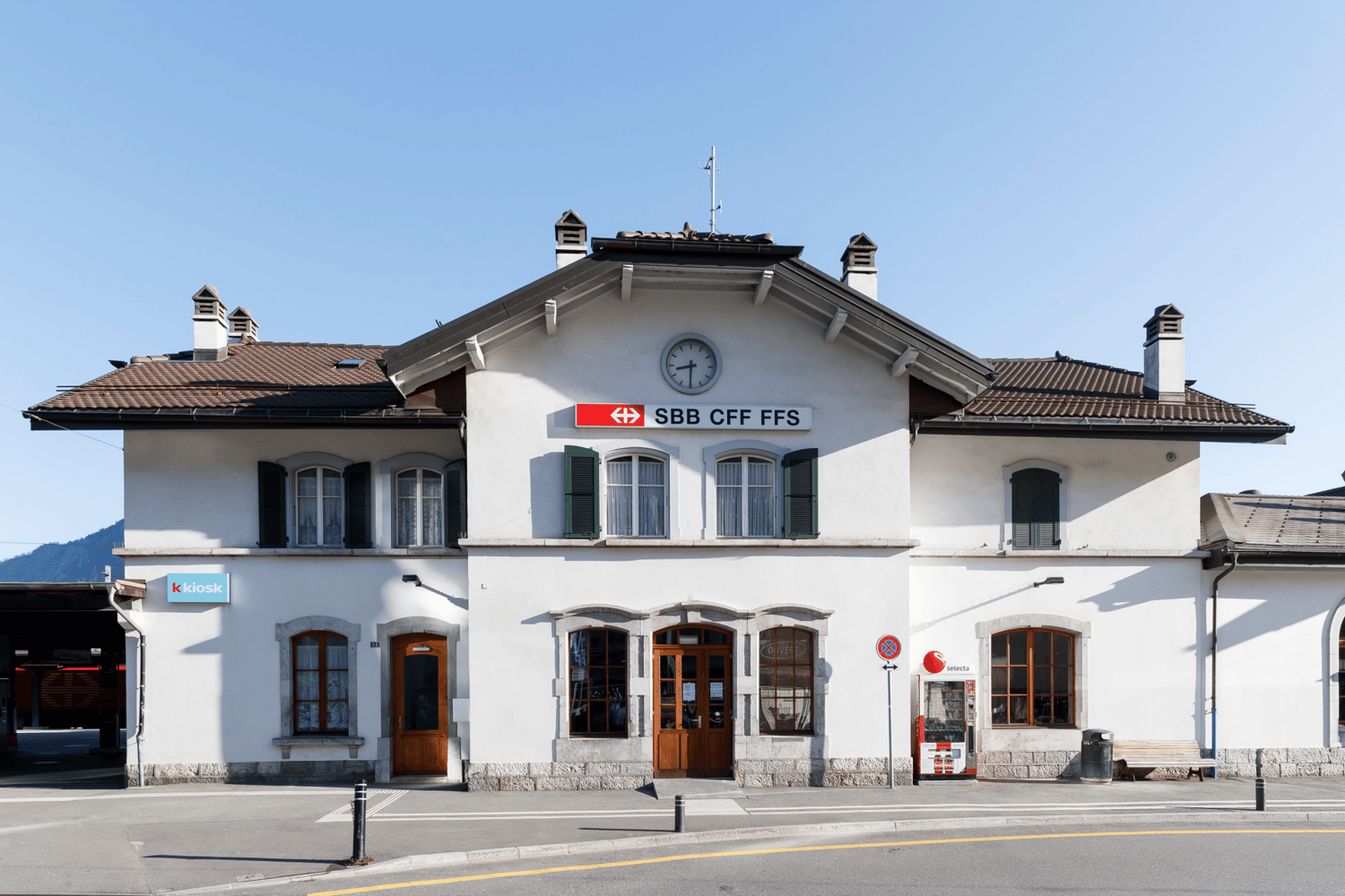 112m² office