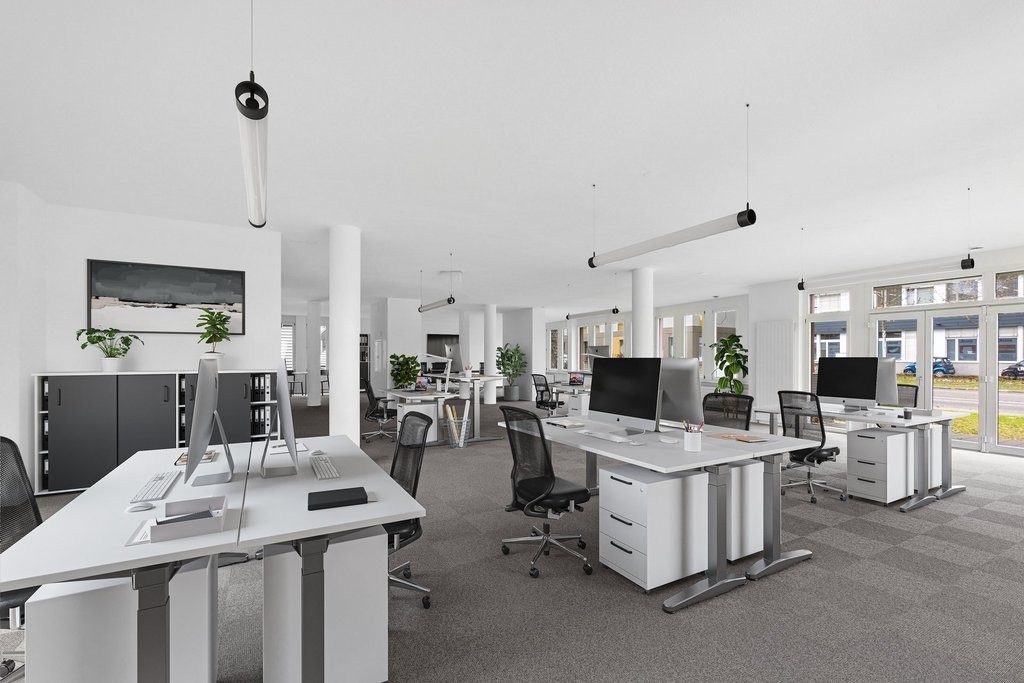235m² office