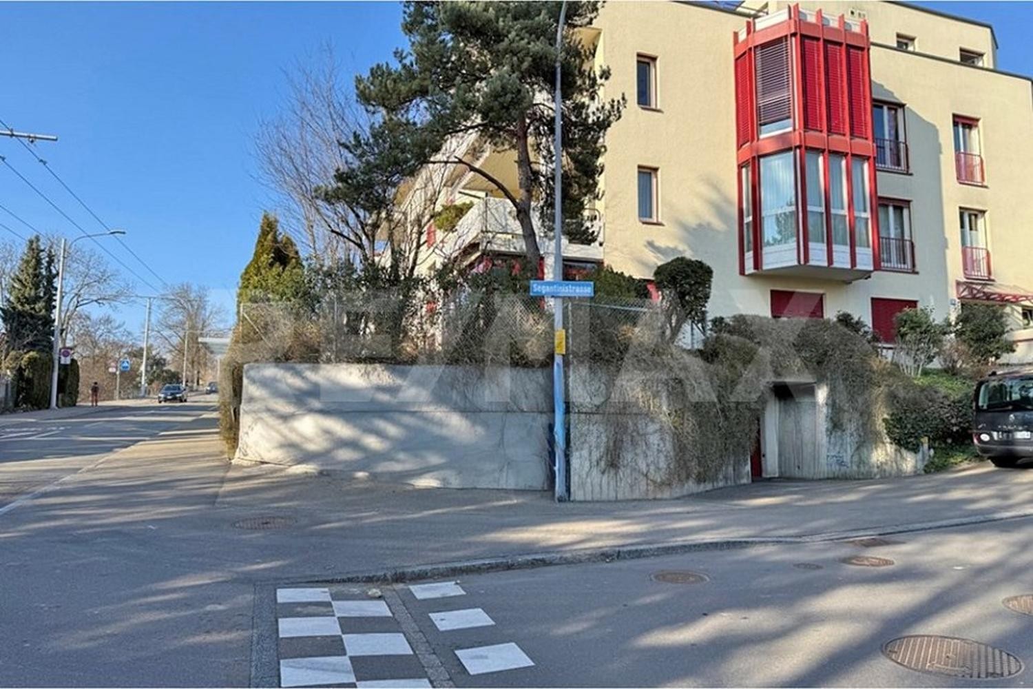 Posto auto interrato di 13m²
