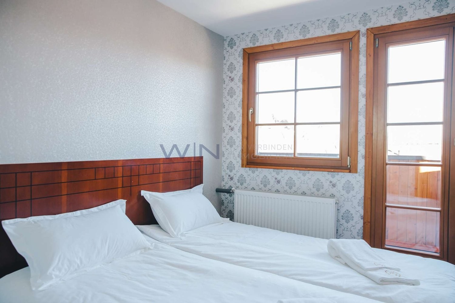 maison multifamiliale de 18 pièces