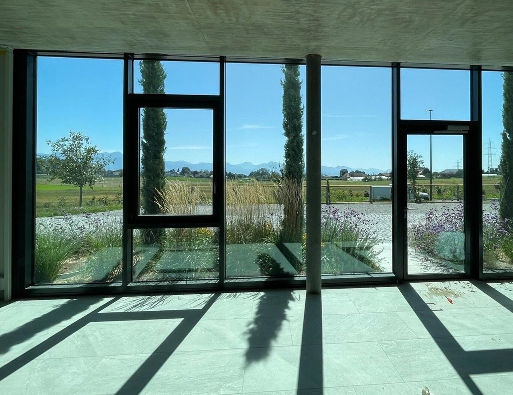 82m² negozio