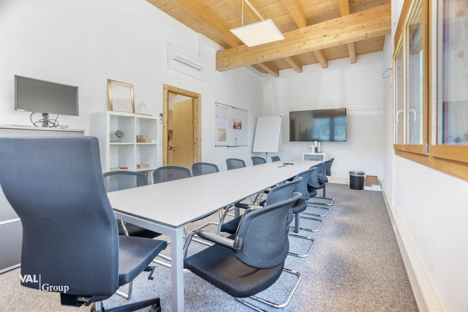 991m² commercial