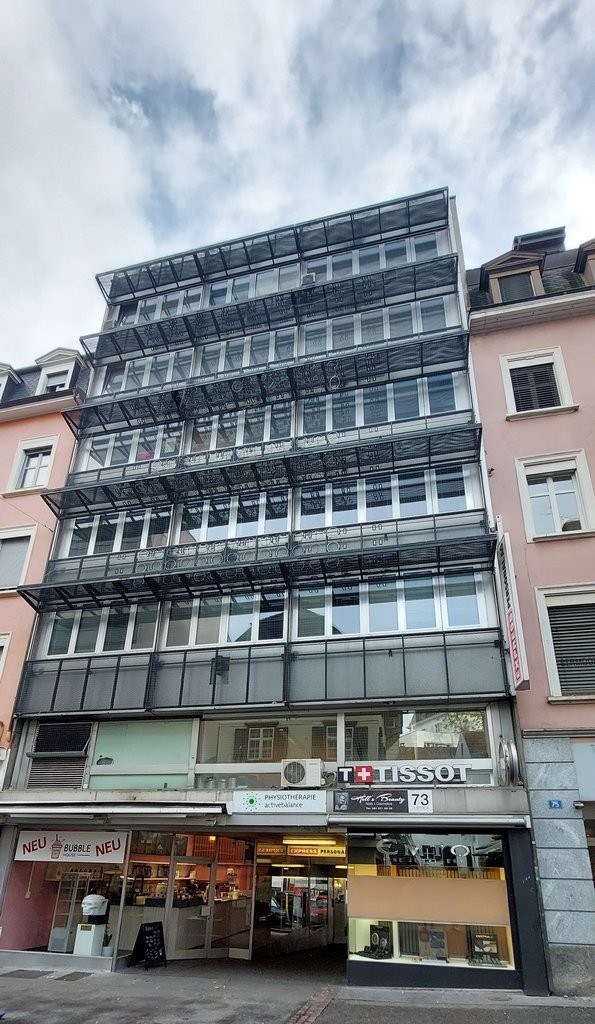 155m² office
