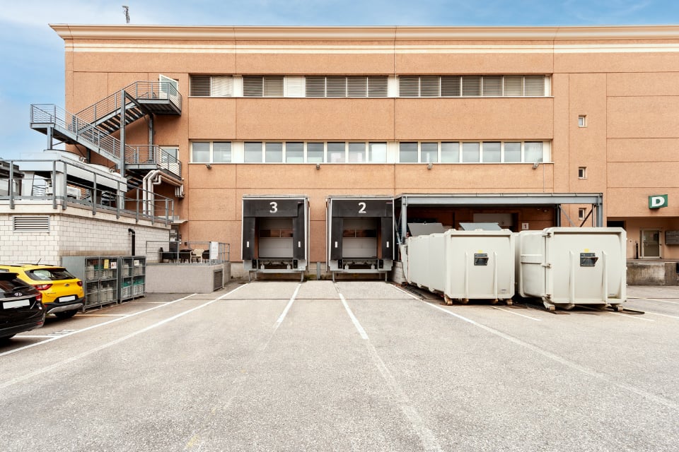 40m² industrial object