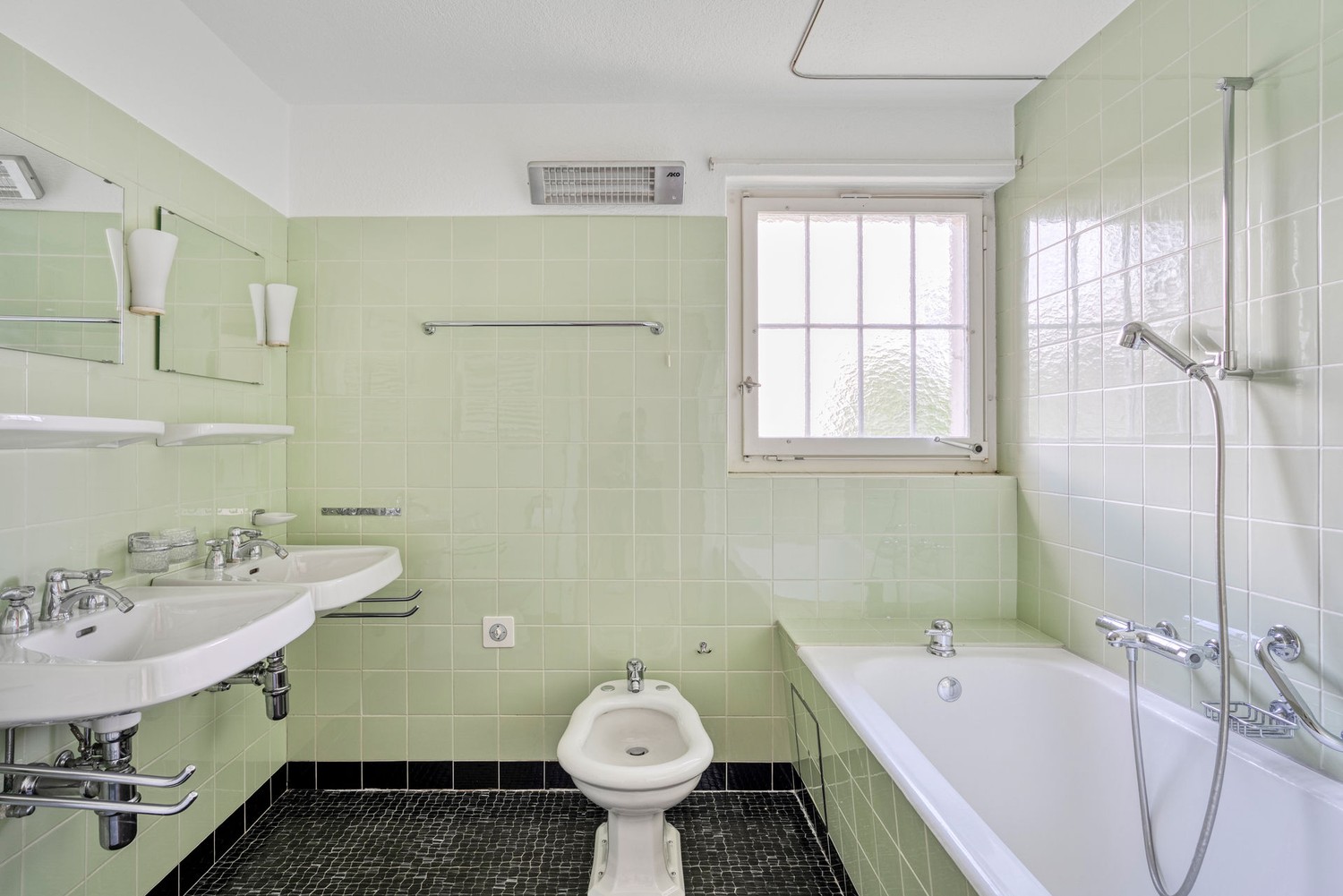 Casa unifamiliare con 5 locali