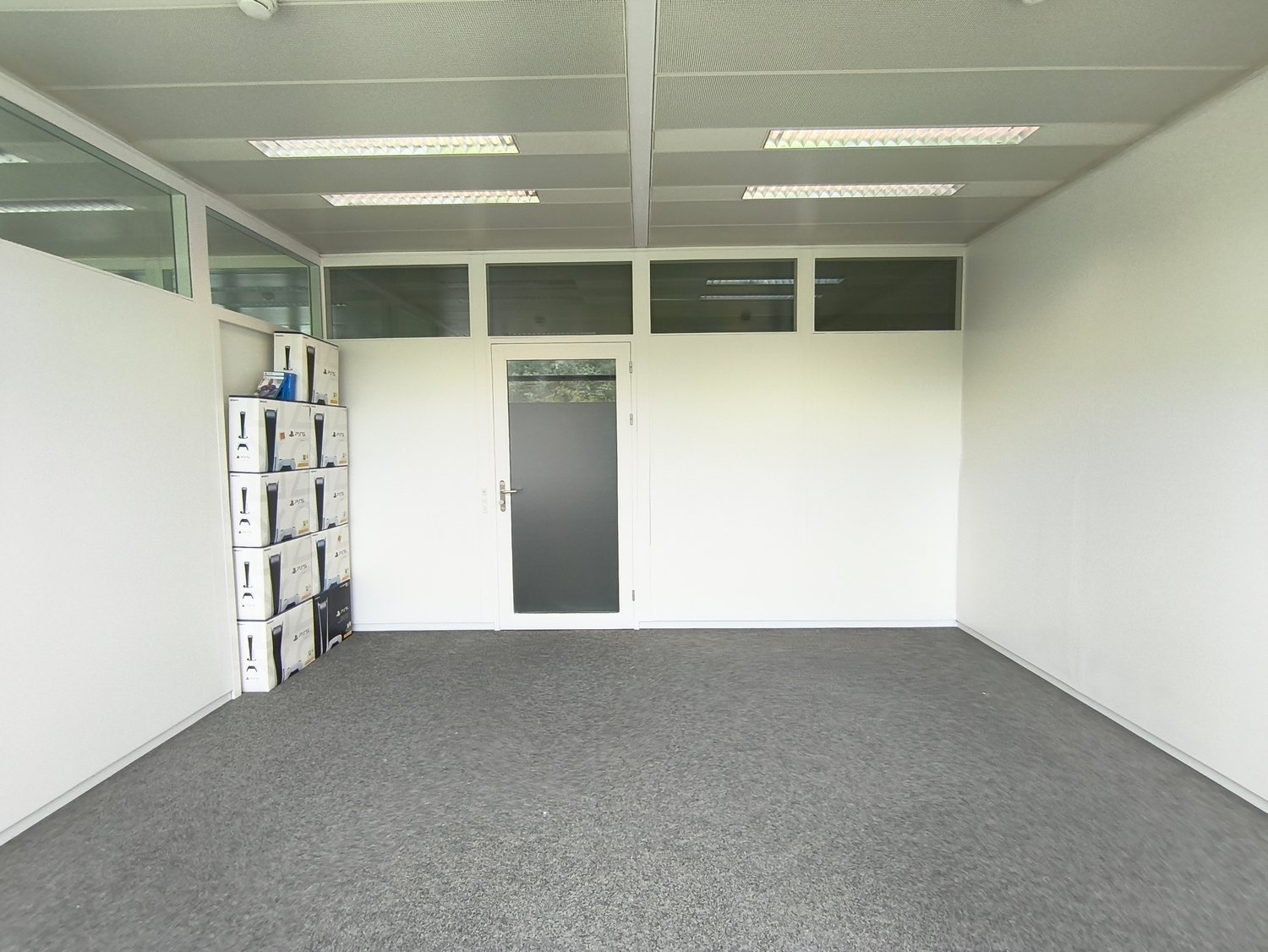 64m² bureau