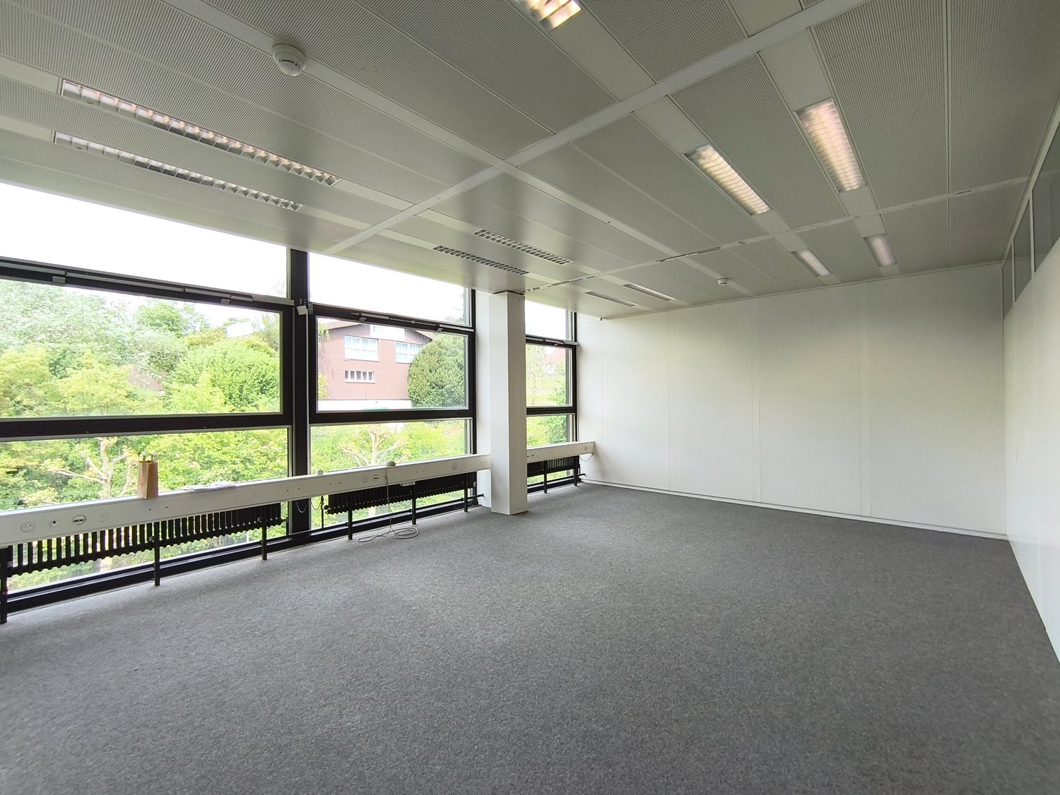 64m² bureau