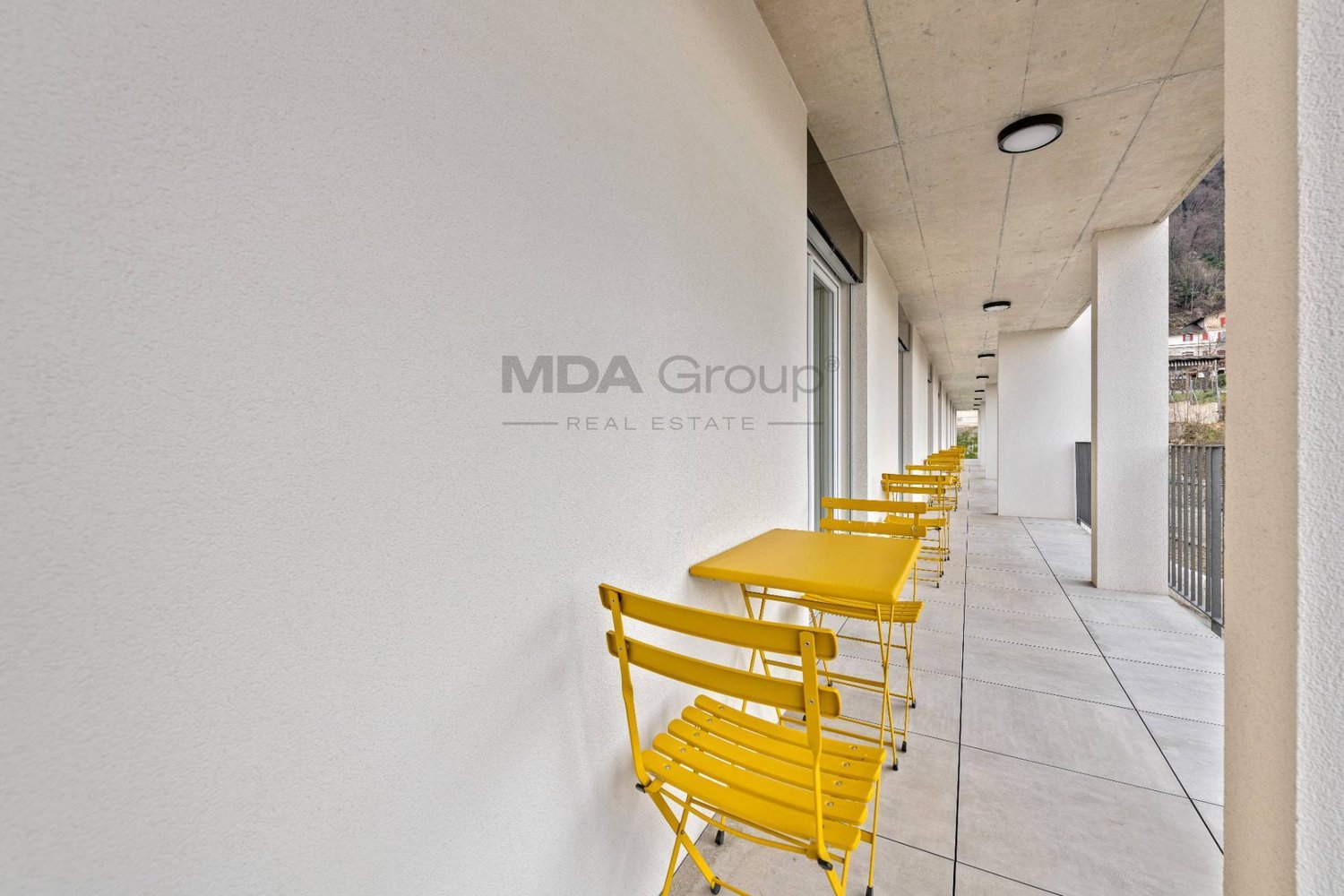 457m² office