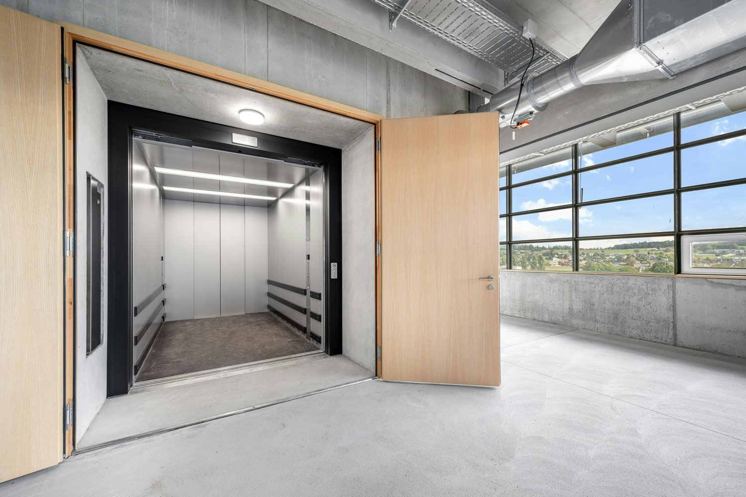 134m² commerciale