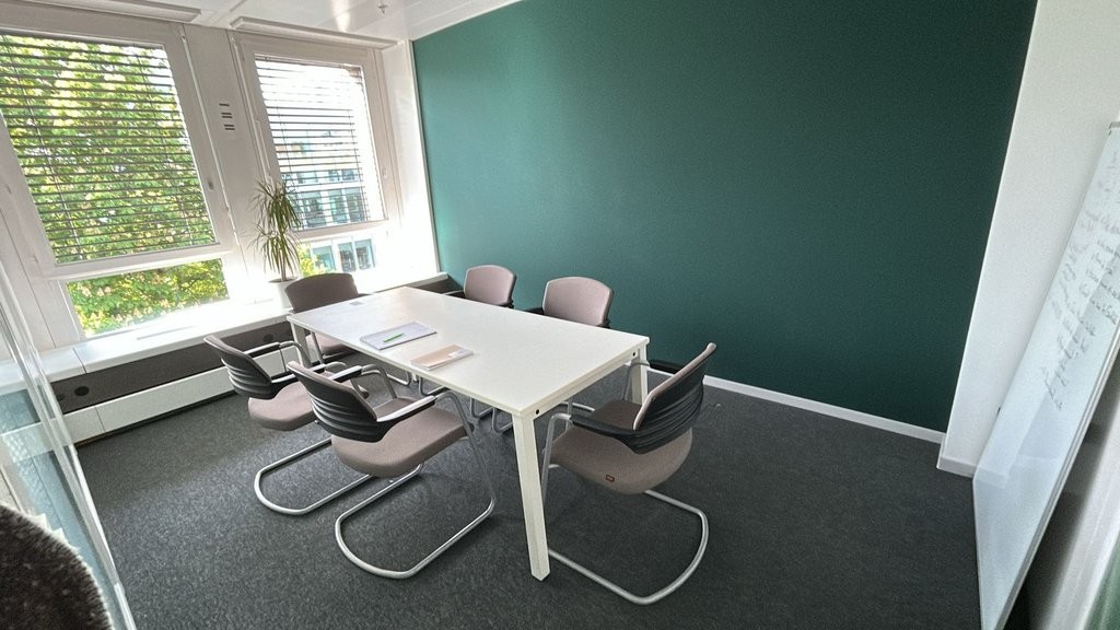 60m² office