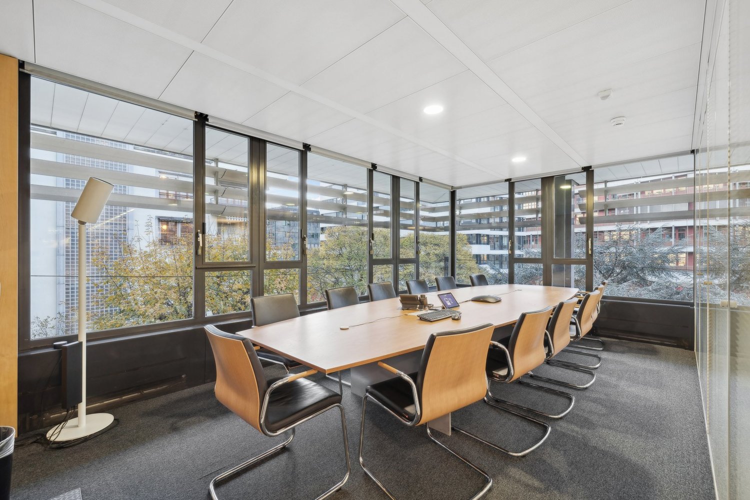 2000m² Büro