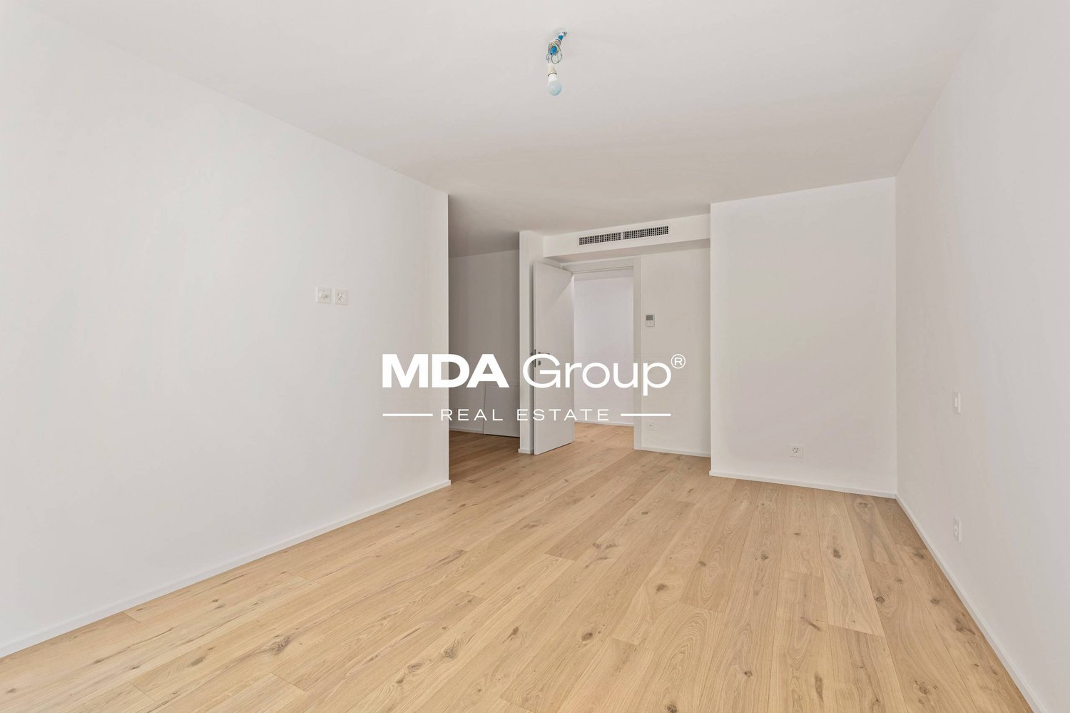 5 rooms apartment