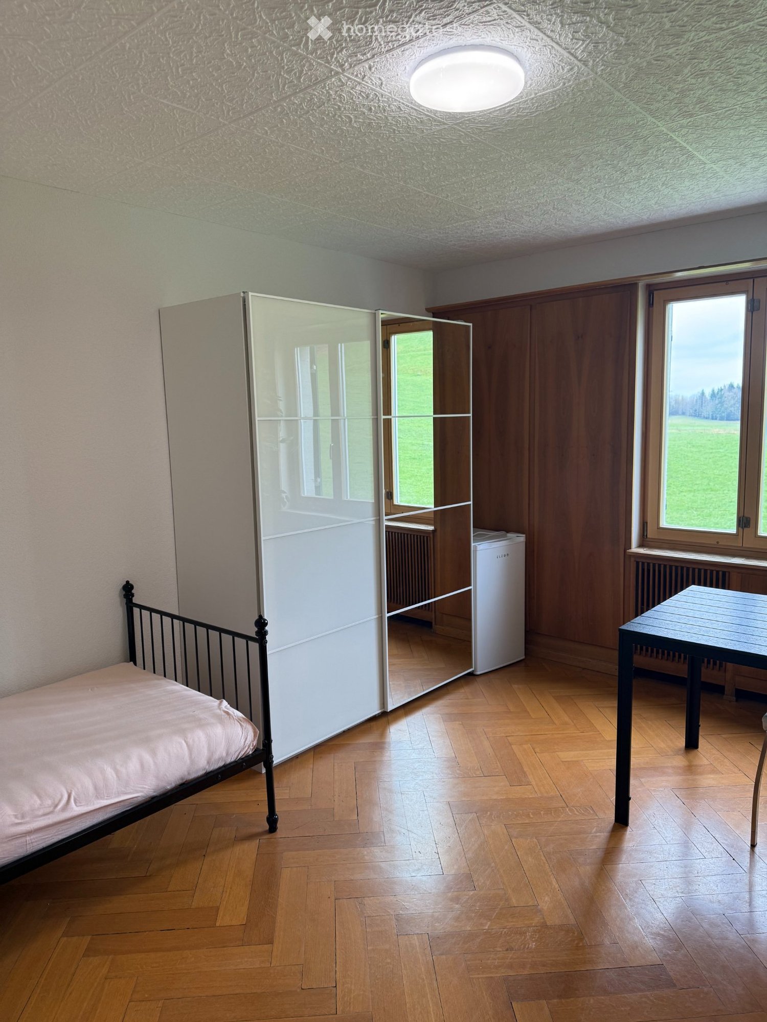 1 room single room