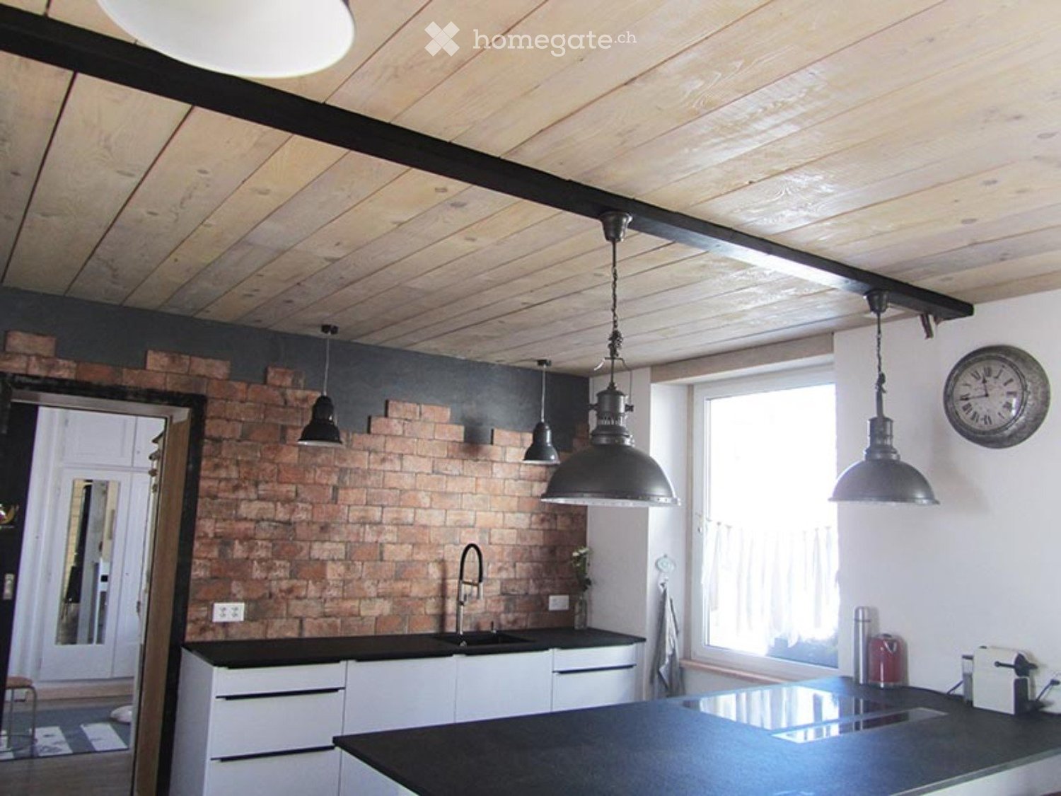 6 rooms apartment