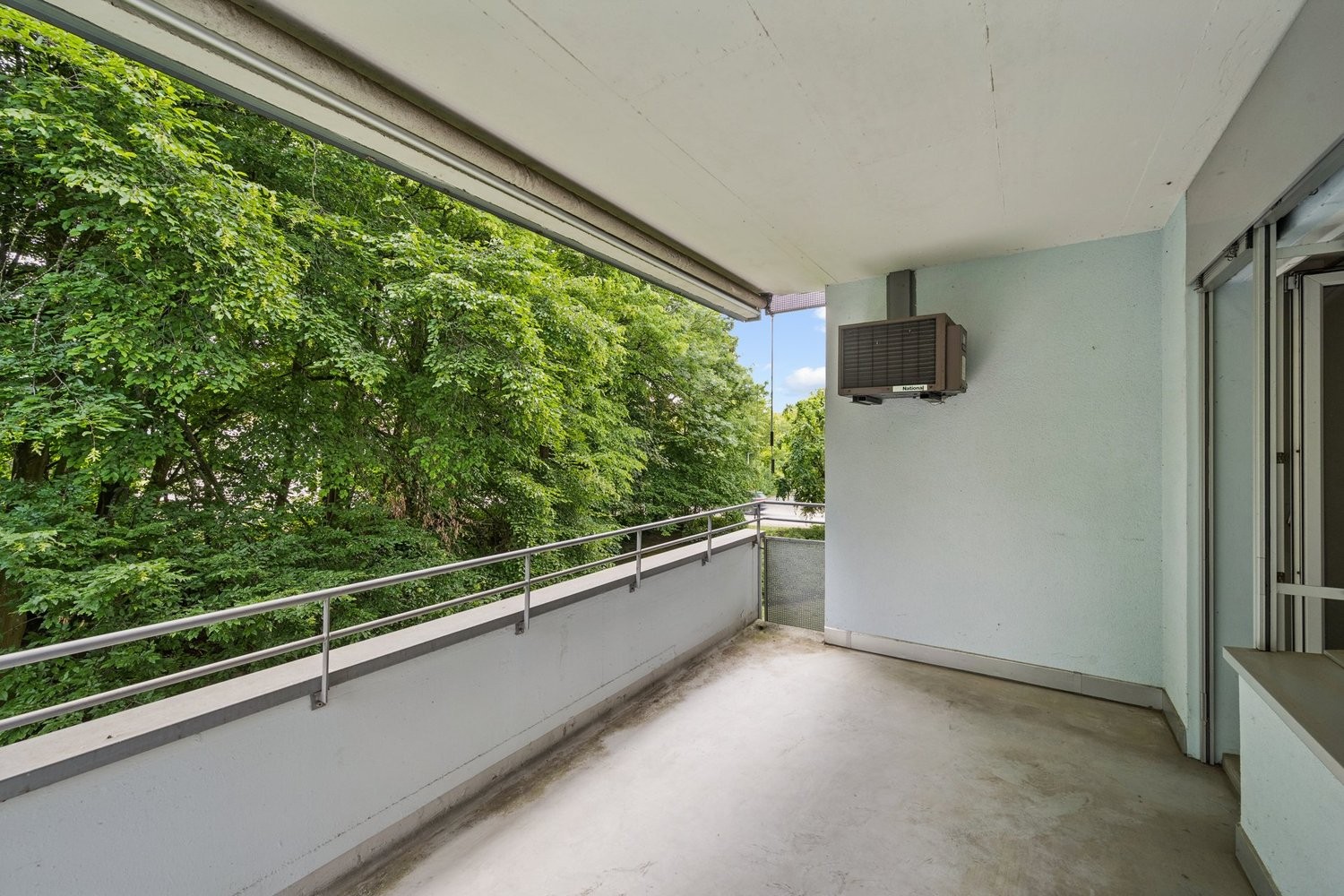 74m² studio