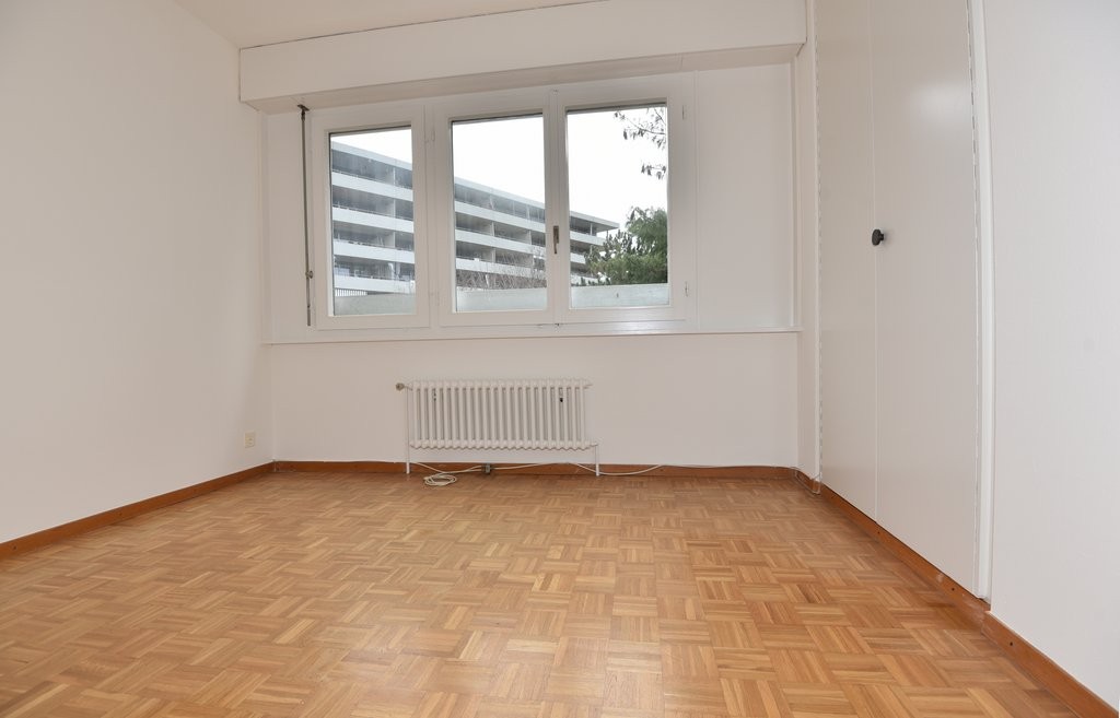 5 rooms apartment