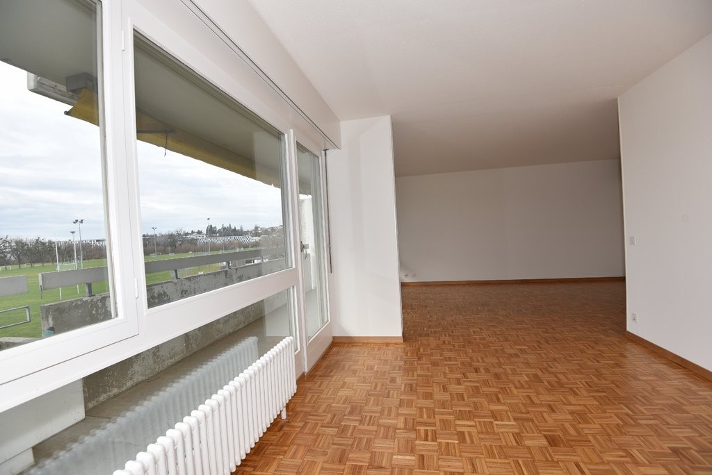5 rooms apartment