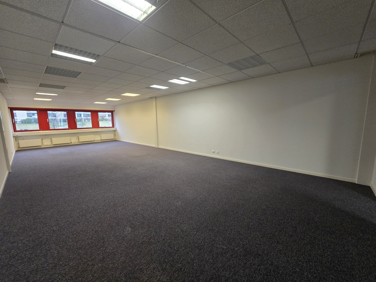 57m² office